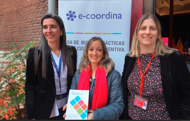 Marina Parra durante la presentación de la Guía