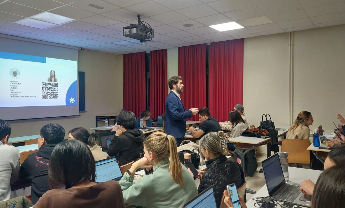 Descubre cómo e-coordina promueve la Cultura Preventiva y mejora la Coordinación de Actividades Empresariales con sus innovadoras herramientas y talleres a los estudiantes del Master PRL de la Complutense
